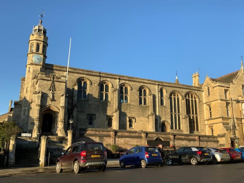 Stamford: Guided Walking Tour of Stamford - FAQ