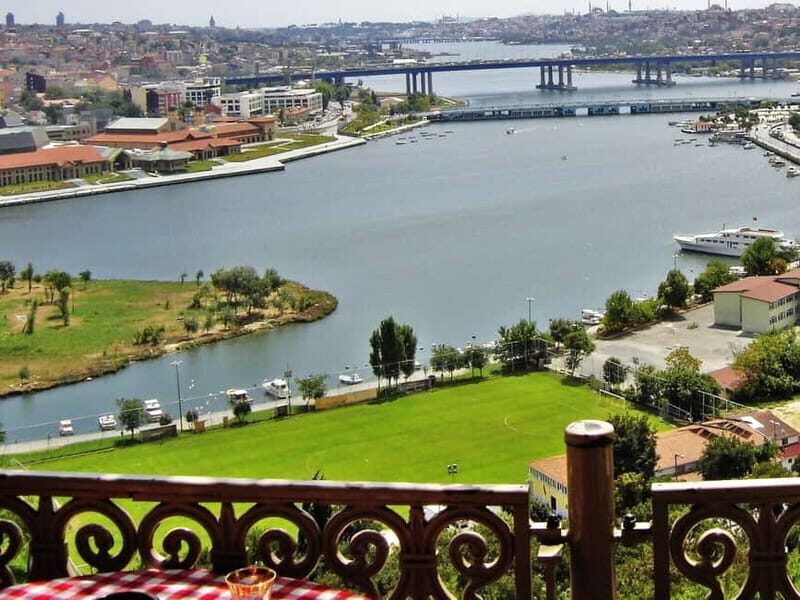 stanbul: Dolmabahçe Palace & Boat tour - Istanbul: Dolmabahçe Palace & Boat Tour – A Detailed Look