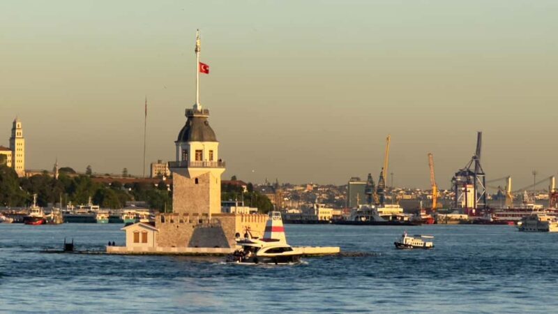 stanbul: Small-Group Sunset Cruise & Audio Guide w/Snack - Practical Details and Tips