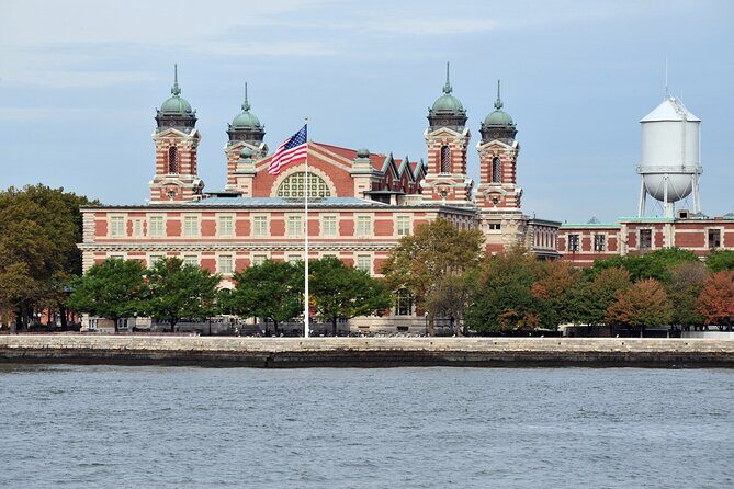 Statue of Liberty & Ellis Island Guided Tour with Ferry Transfers - Final Thoughts