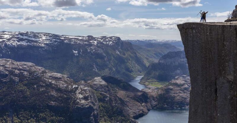 Stavanger: Preikestolen Classic Hike and Side Trail - The Experience in Detail