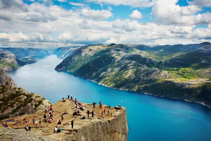 Stavanger: Preikestolen (Pulpit Rock) Hike with Local Guide - What Makes This Tour Stand Out?