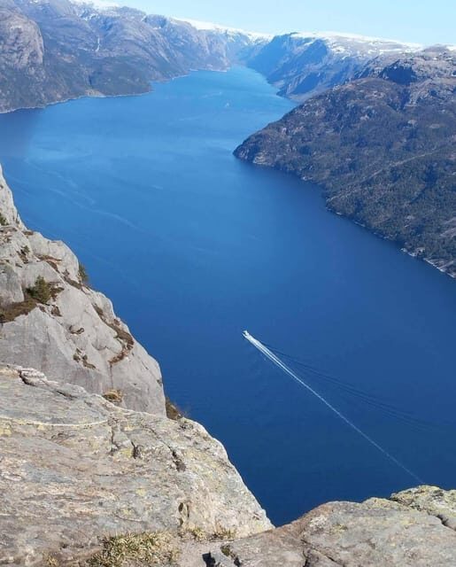 Stavanger: Preikestolen Tour with Guide and Pickup - FAQ