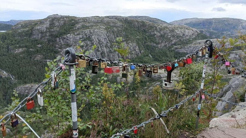 Stavanger: Prekestolen Tour with Guide and Pickup - FAQ