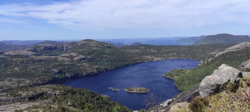Stavanger: Pulpit rock off the beaten path - Crossing the Forest and Reaching the Summit