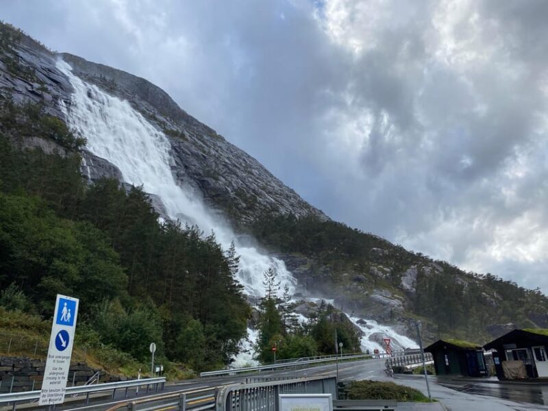 Stavanger: Trip to the Langfoss and Latefoss waterfalls - An Overview of the Waterfalls and Itinerary