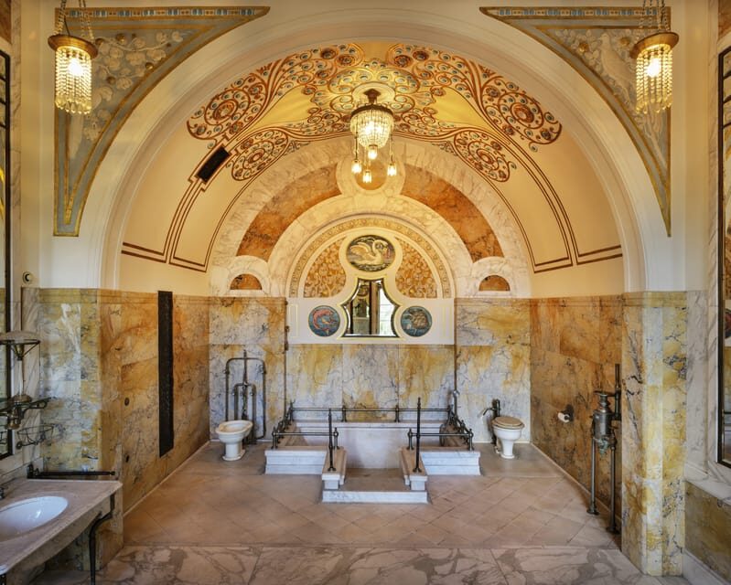 Stein: Guided tour of Count von Faber-Castell's castle - A Closer Look at the Tour Experience