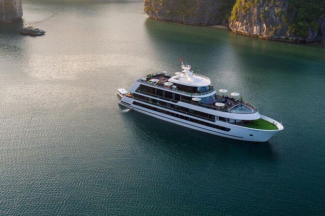 Stellar of the Seas Cruise 2 Days/1 Night 5 Star All included - An In-Depth Look at the Experience