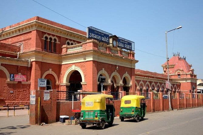 Stepwell & Fatehpur Sikri stops Agra to/from Sawai madhopur city - What Reviewers Liked Most