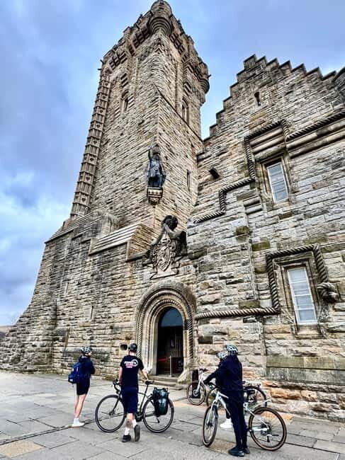 Stirling: The Bike & E-Bike Tour of The City and Beyond - Key Points