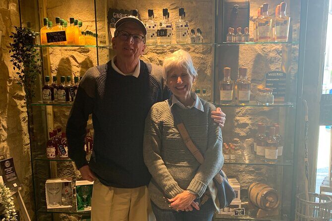 Stirling Wee Walk and A Gin - Stirling Wee Walk and A Gin: A Perfect Balance of History and Flavour