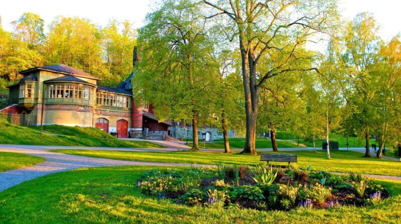 Stockholm: 2-Hour Djurgården Sightseeing Tour - Setting the Scene: What to Expect from the Tour