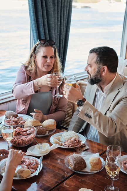 Stockholm: All-You-Can-Eat Shrimp/Tacos Cruise & Cover band - FAQs
