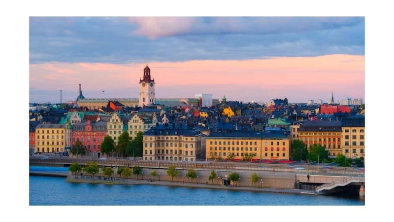 Stockholm Day Tour: Old Town, Vasa Museum & City Views - The Spectacle of Stockholm City Hall