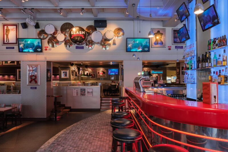 Stockholm: Hard Rock Cafe Stockholm Lunch or Dinner - FAQs