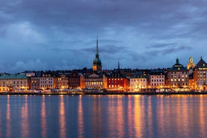 Stockholm: Must-See Attractions Walking Tour with a Guide - An In-Depth Look at the Tour Experience