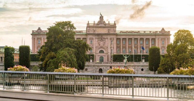 Stockholm Royal Palace Museums Gamla Stan Skip-the-line Tour - Who Is This Tour Best For?