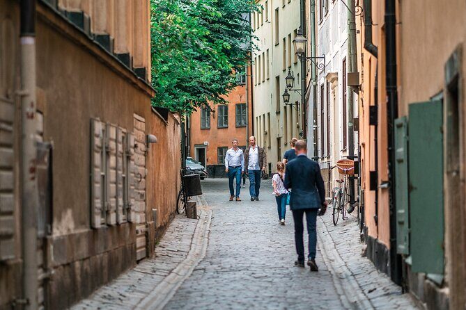 Stockholm's Old Town & Vasa Museum Private Walking Tour - Exploring Stockholm in Depth: A Detailed Breakdown