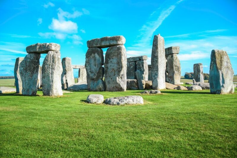 Stonehenge & Bath: Full-Day Coach Tour from London - Practical Details and Tips
