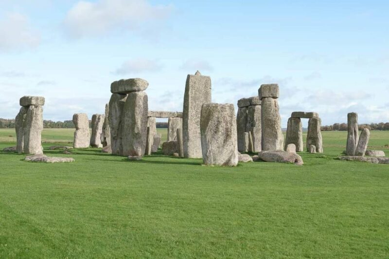 Stonehenge, Bath, Windsor and Roman Baths London Day Tours - FAQs