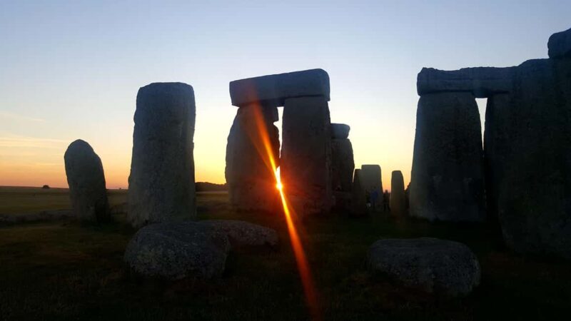 Stonehenge half day tour. - Key Points