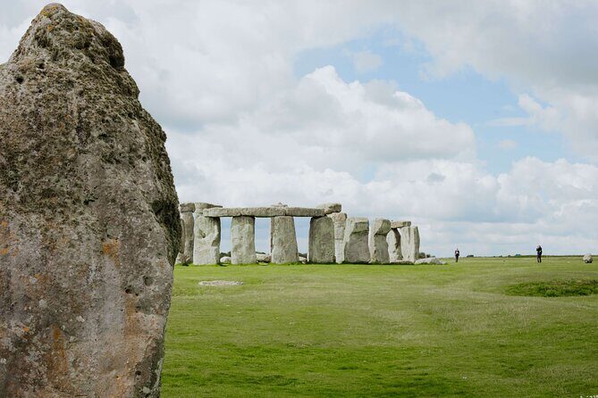 Stonehenge Private Full-Day Tour from Bath for 2-8 guests - Key Points