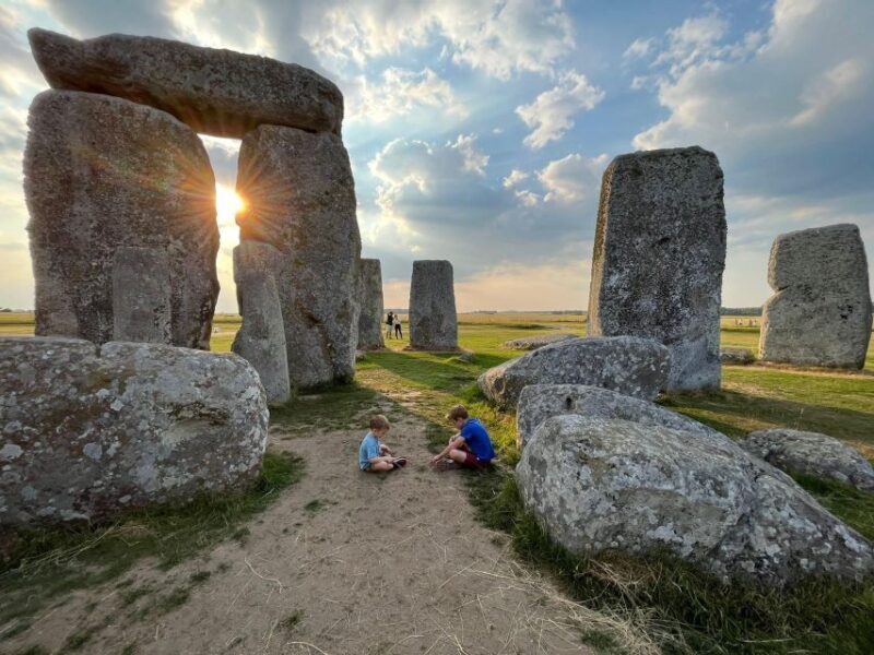 Stonehenge Private Sunset Tour with Lacock and Bath - The Magic of Stonehenge at Sunset