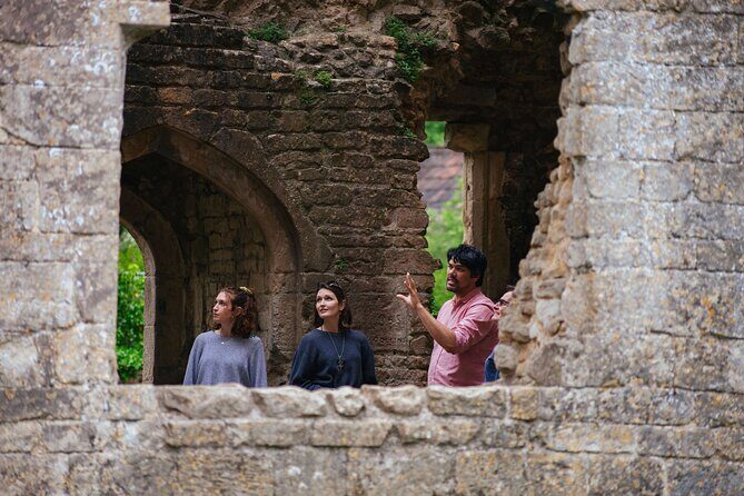 'Stonehenge & Secret England' from Bath for 2-8 curious adventurers - FAQ