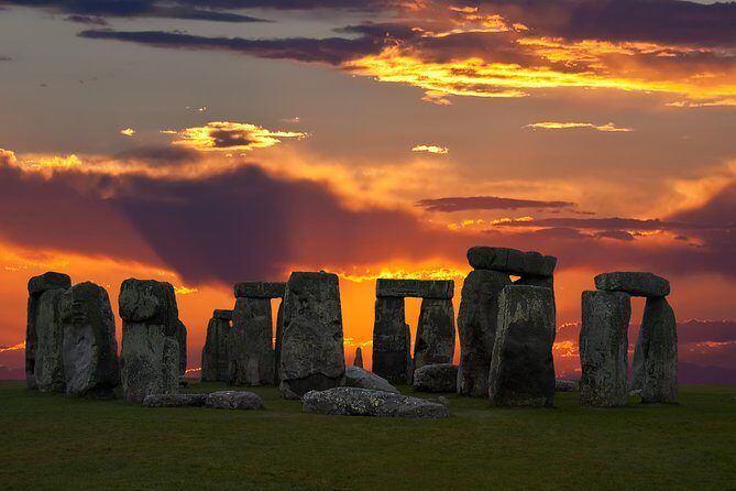 Stonehenge Summer Solstice Tour from London: Sunset or Sunrise Viewing - An Honest Look at the Experience