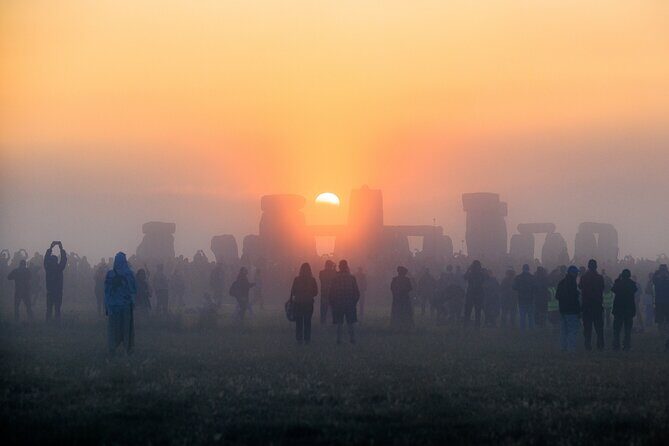Stonehenge Summer Solstice Tour from London: Sunset or Sunrise Viewing - The Sum Up