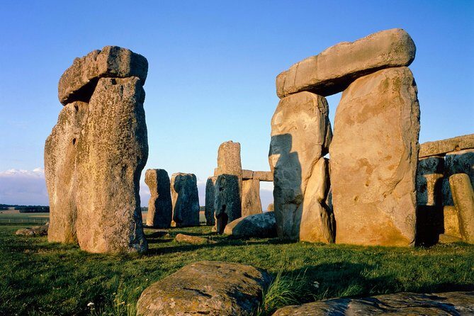 Stonehenge, Windsor Castle, and Bath from London - A Deep Dive into the Experience