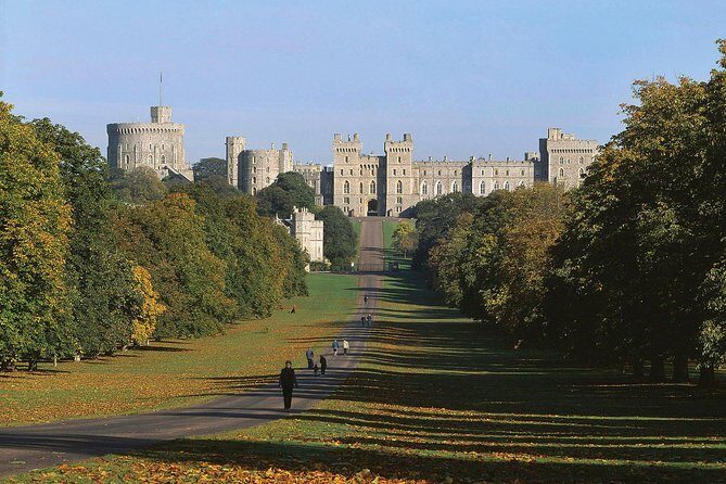 Stonehenge, Windsor Castle, and Bath from London - FAQ