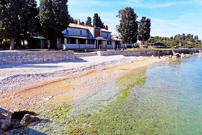 Stop on Island & National Park Day Cruise with Lunch Drinks - Authentic Experiences from Reviews