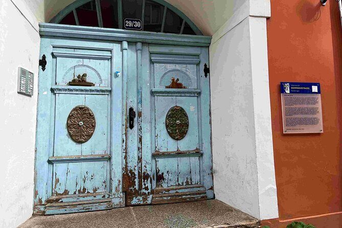 Stralsunds Old Town Audio Guided Tour of the Citys Highlights - Walking Through Stralsund’s Historic Heart