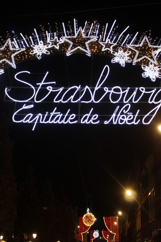 Strasbourg: Christmas Market by Night with Mulled Wine - Exploring Strasbourg’s Christmas Market by Night: A Deep Dive