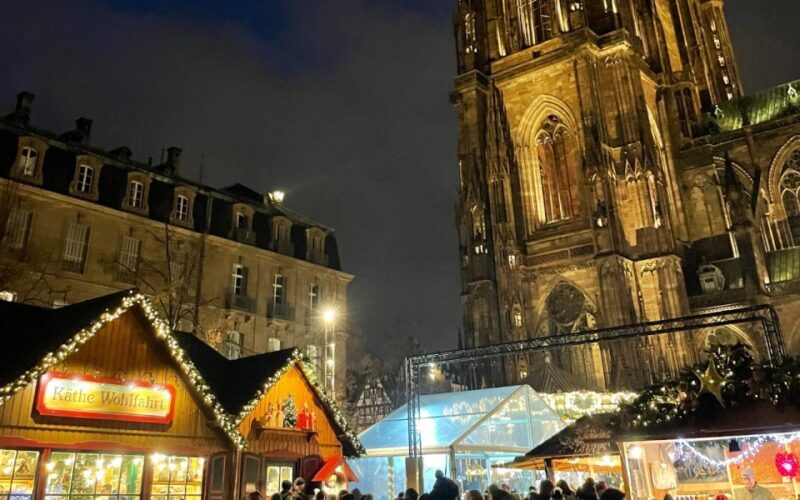 Strasbourg: Christmas Markets Walking Tour with Mulled Wine - Seasonal Food and Drink: Savoring the Flavors of Strasbourg