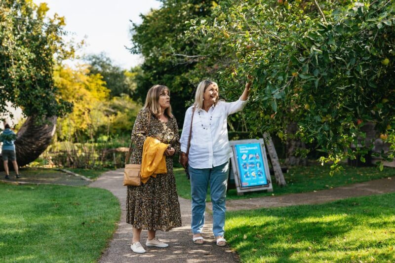 Stratford-upon-Avon: Anne Hathaway's Cottage Entry ticket - FAQs