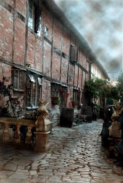 Stratford-upon-Avon: Lantern-Lit Ghost Tour at Tudor World - The Sum Up