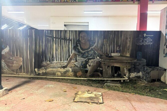 Street Art and Shopping Tour in Playa del Carmen - Discovering Playa del Carmen’s street art scene