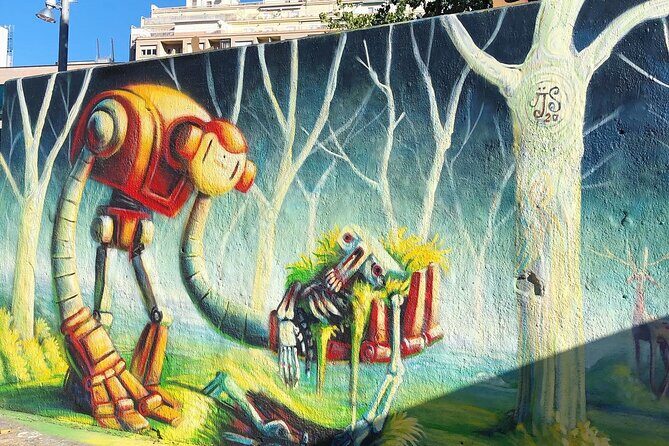 Street art, Sculptures and Murders Walking Tour in Barcelona - Who Will Love This Tour?