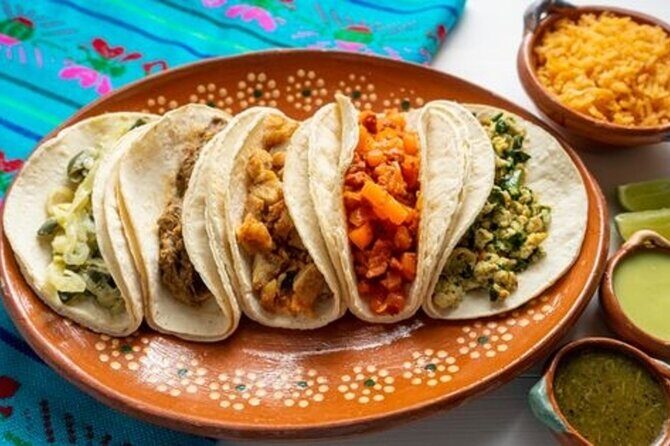 Street Food Tour in Cancun with a Local Guide - Key Points