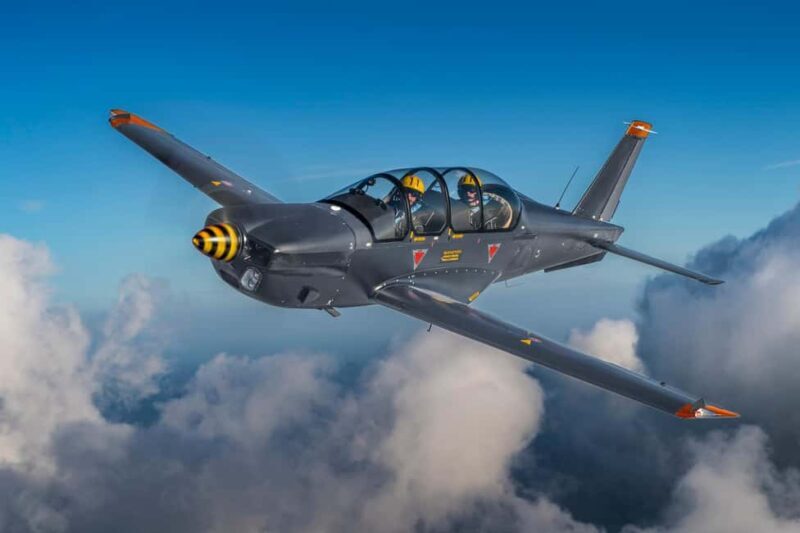 Stunt Military Jet Flight Experience near Paris - An In-Depth Look at the Jet Stunt Experience