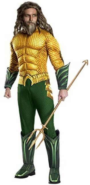 Stuttgart: Glow in the dark LED tour with Aquaman - The light equipment and its significance