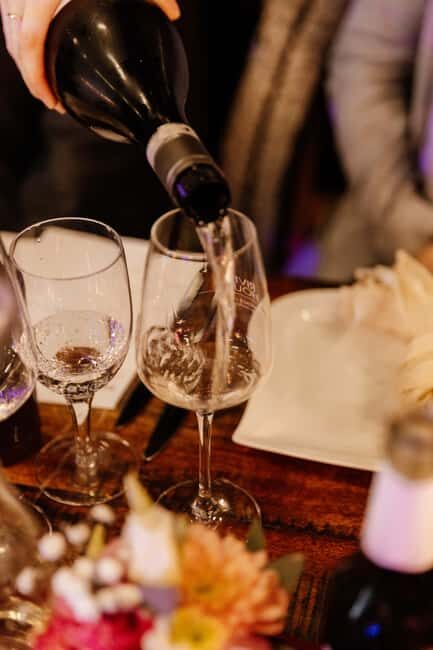 Stuttgart: Valentine's Day Candlelight Dinner - Key Points