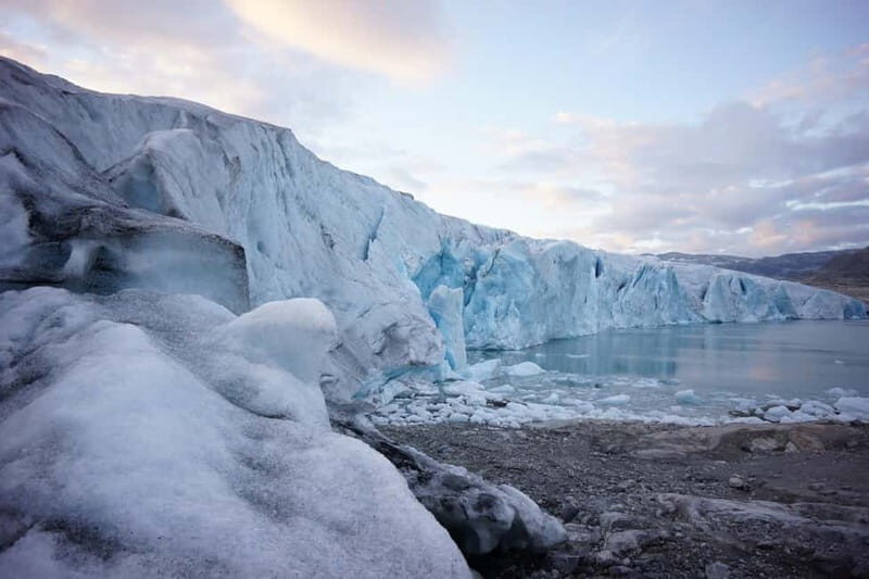 Stygge: Glacier Half Day Tour - The Boat Cruise across Styggevatnet Lake (15 minutes)