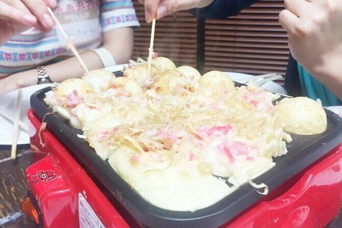 Sugamo Walking Tour and Takoyaki Making in a Japanese Home - Discovering Sugamo: "Grandma’s Harajuku"