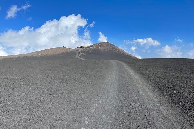 Summit Etna North 3300mt: 4x4 and trekking - The Sum Up