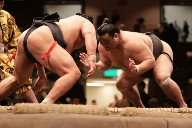 Sumo Wrestling Tournament A-Class Seats & ExpertGuide | Tokyo MAY - Unveiling the Sumo Wrestling Experience in Tokyo: An In-Depth Review
