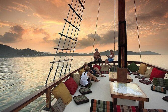 Sun & Sunset Dinner Cruise - Combine the best of both worlds - FAQs