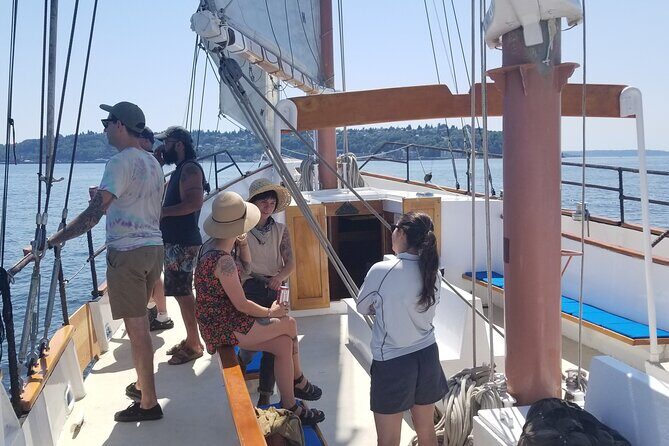Sunday Brunch Cruise with Buffet in Washington - FAQ
